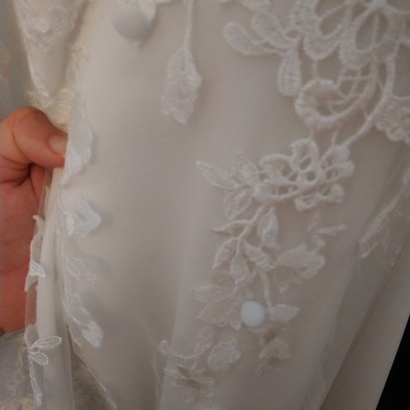 Pronovia Barcelona Wedding Dress. Size 12. White - Ivory - Picture 15 of 15